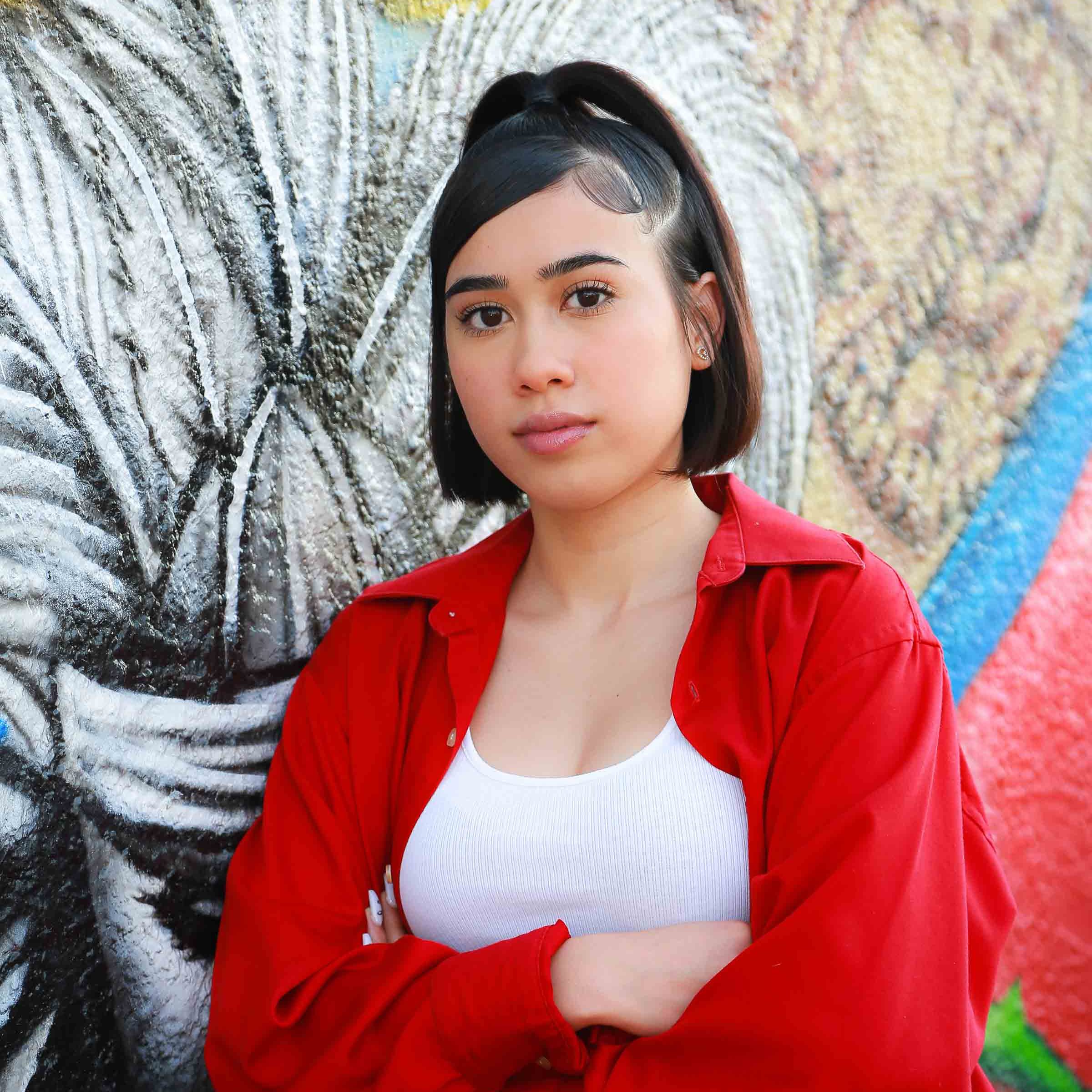 Denver High School Senior Photography 4 denver senior photo graffiti girl
